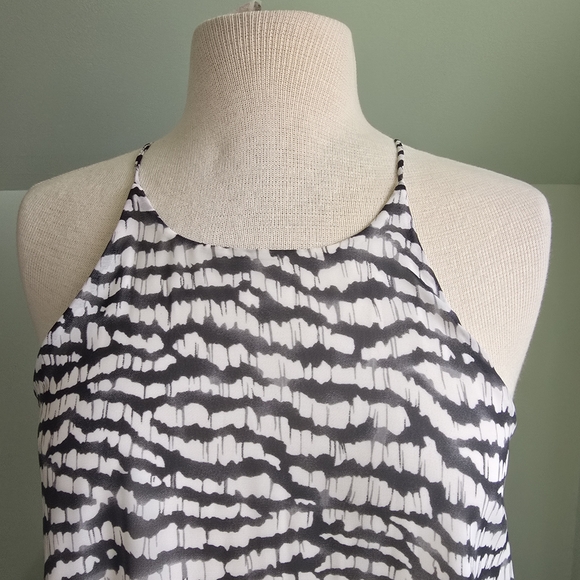 Tyche Black and White Patterned Halter Blouse - Picture 4 of 5